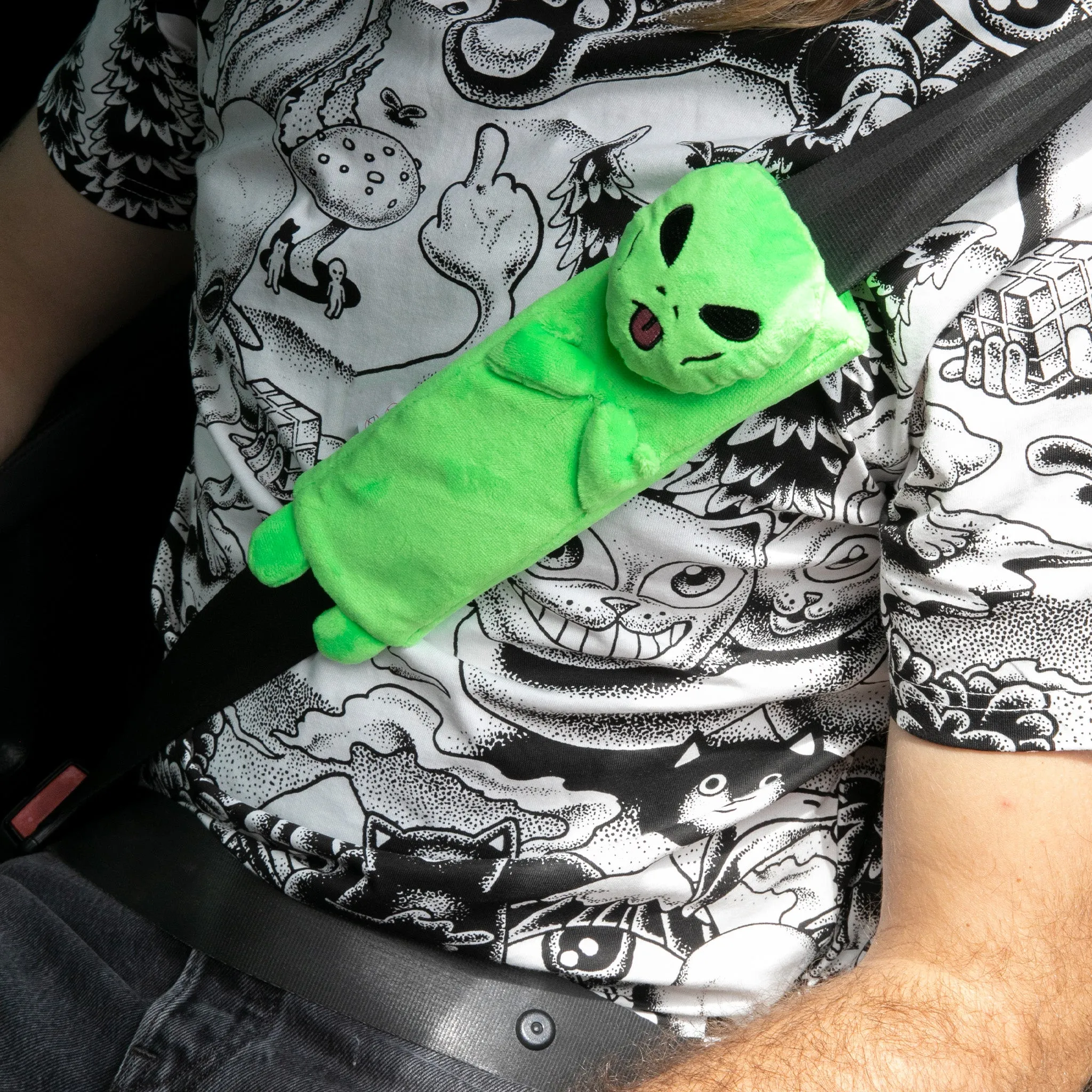 Alien Seat Belt Cover (Green)
