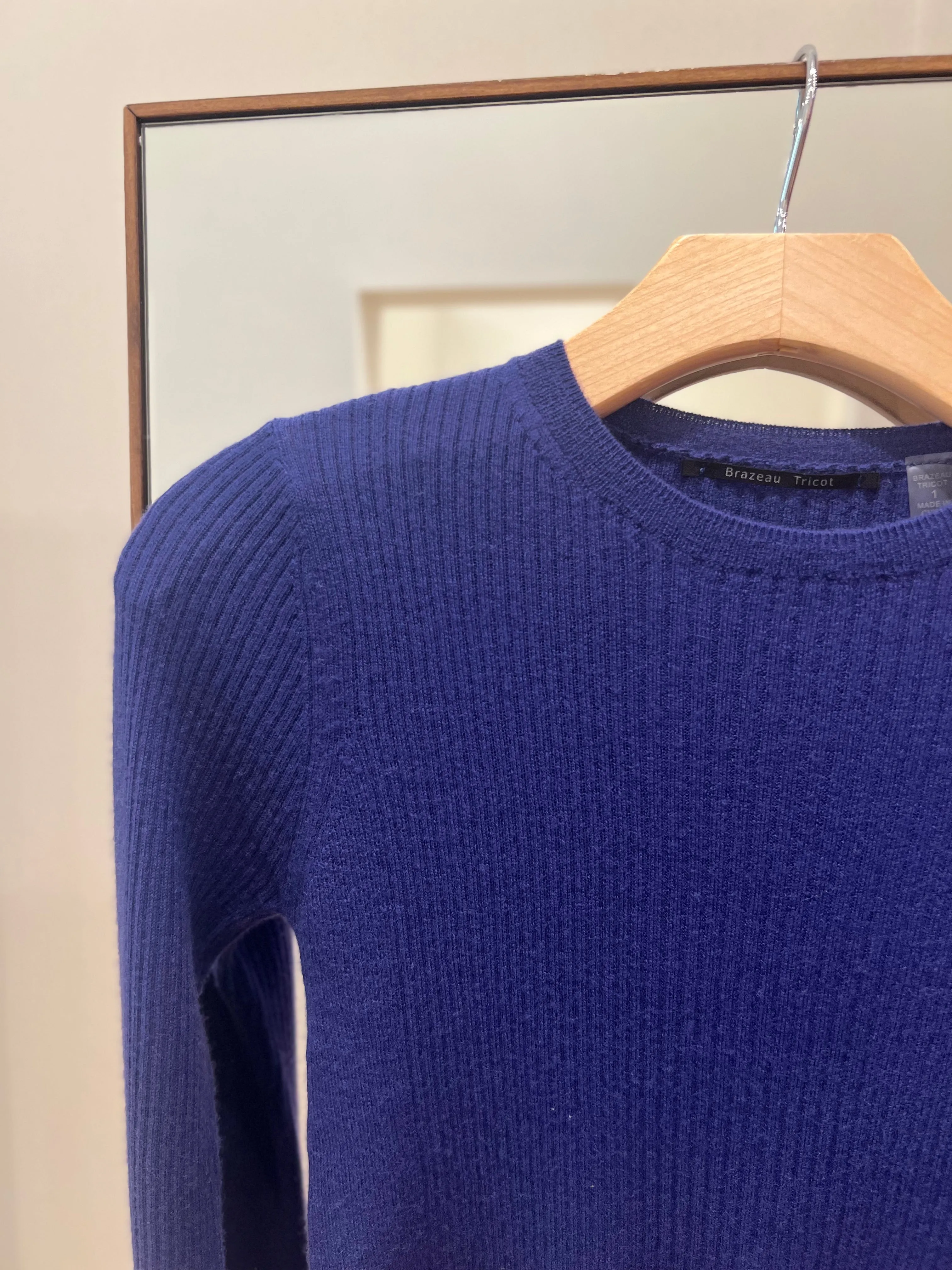 All thumbs cashmere sweater in Indigo