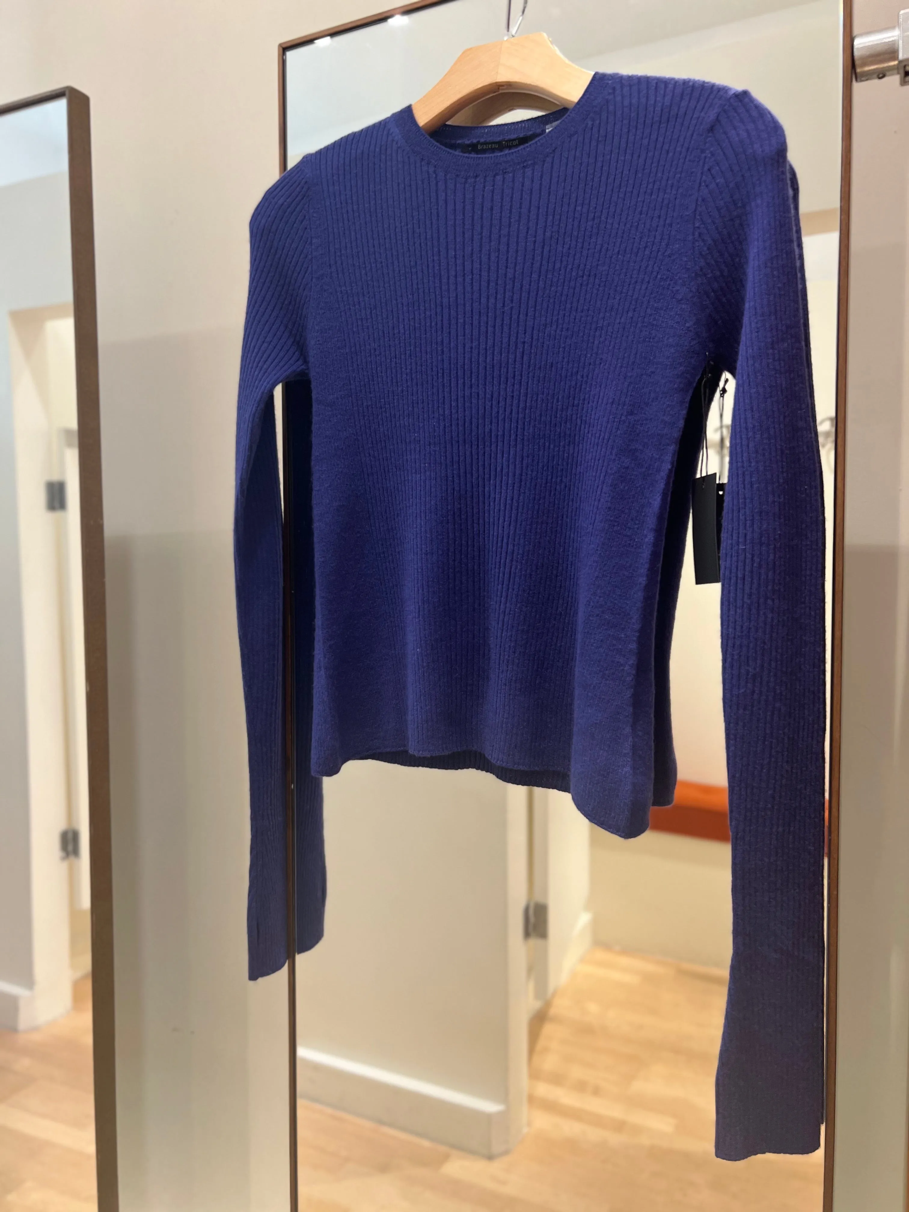 All thumbs cashmere sweater in Indigo