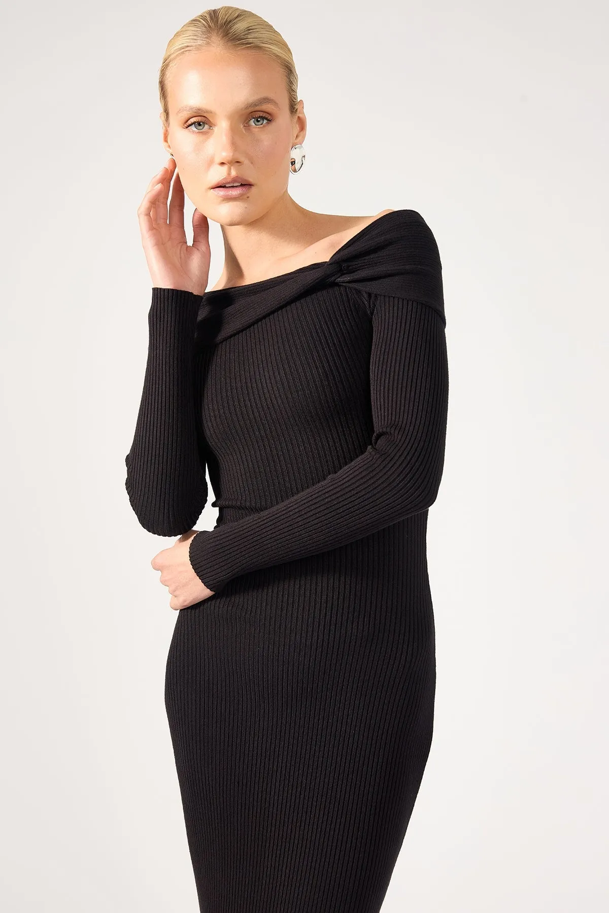 Black Off-Shoulder Knitwear Dress