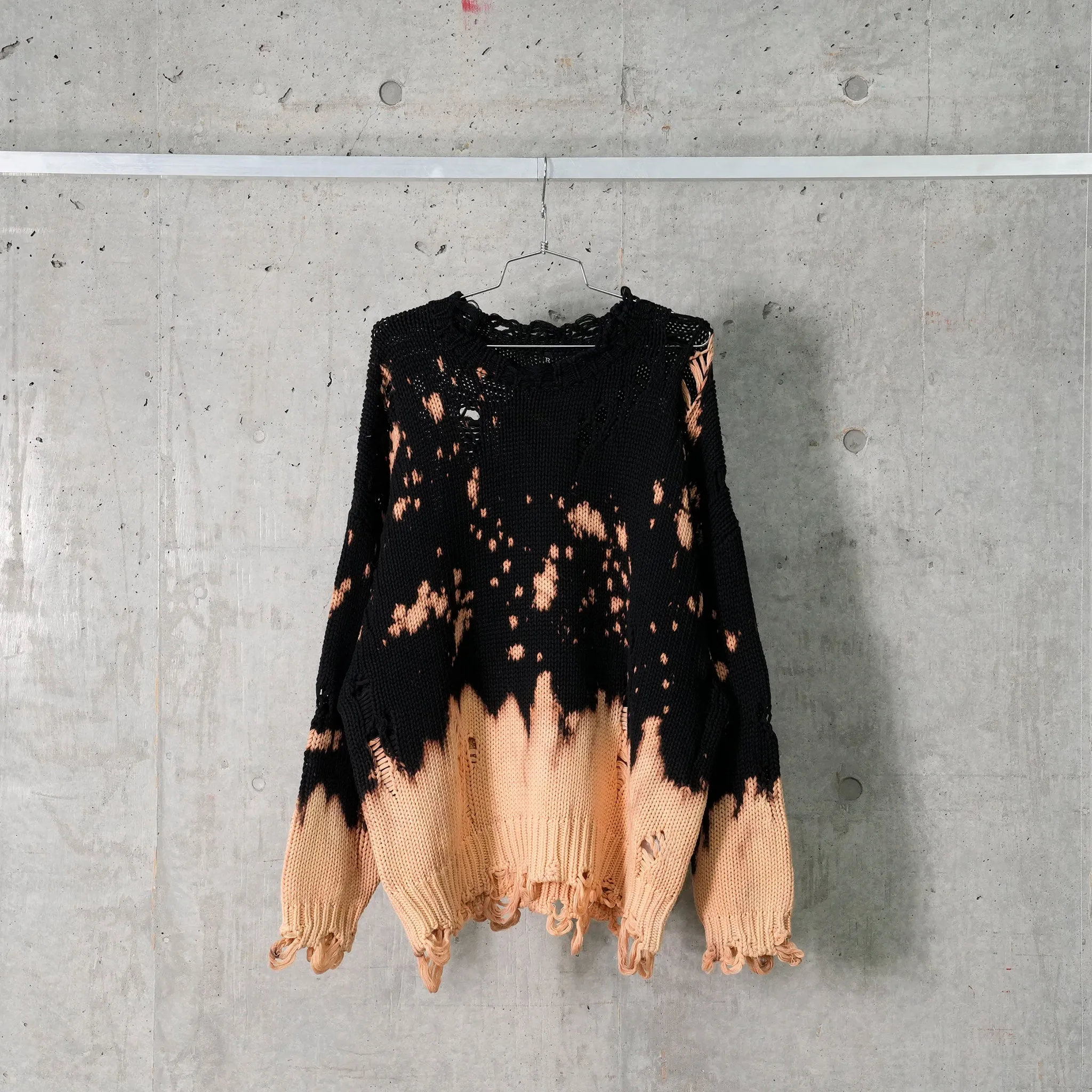 BLEACHED OVERSIZED SWEATER / Y181B:BLEACHED PLAID