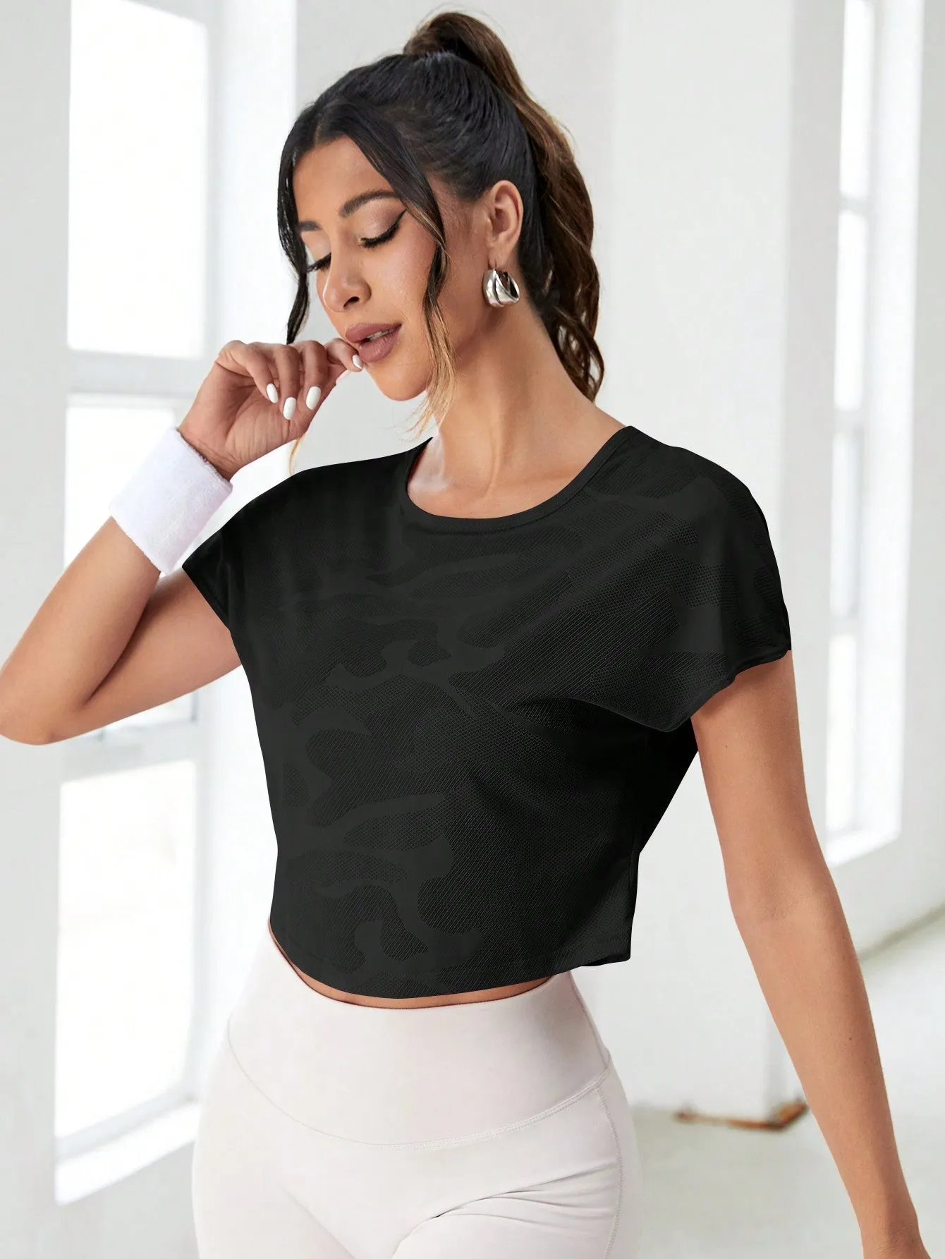 Camo Print Criss Cross Cut Out Back Active Tee SS24