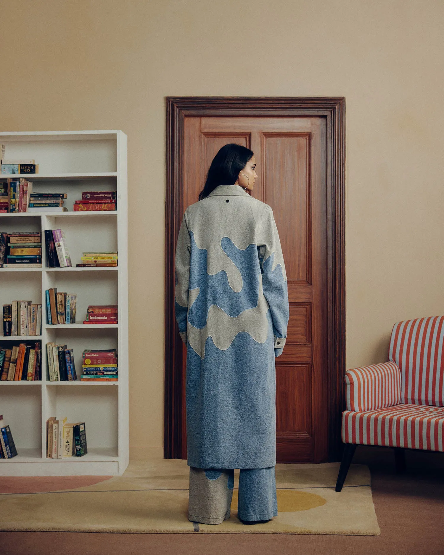 COLOR BLOCK APPLIQUE TRENCH