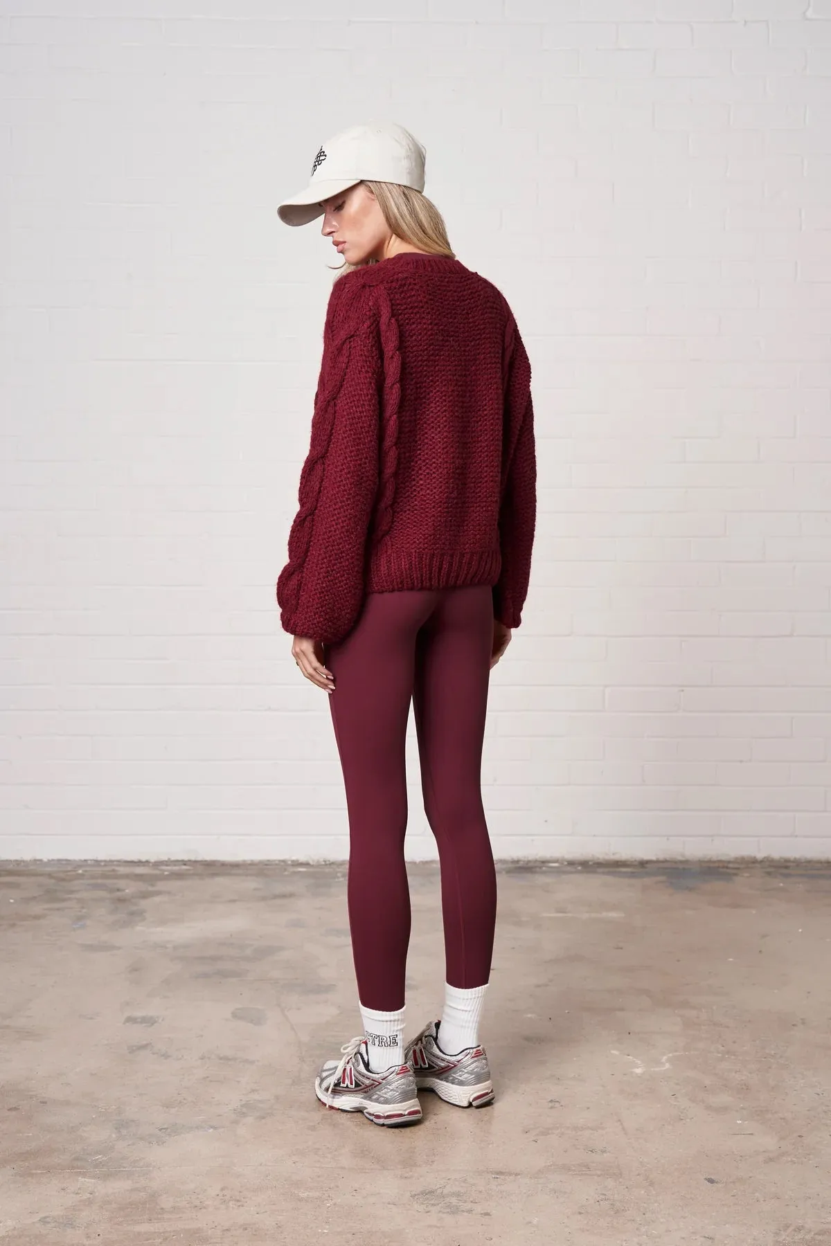 EMBLEM PLAITED OVERSIZED KNIT JUMPER - BURGUNDY