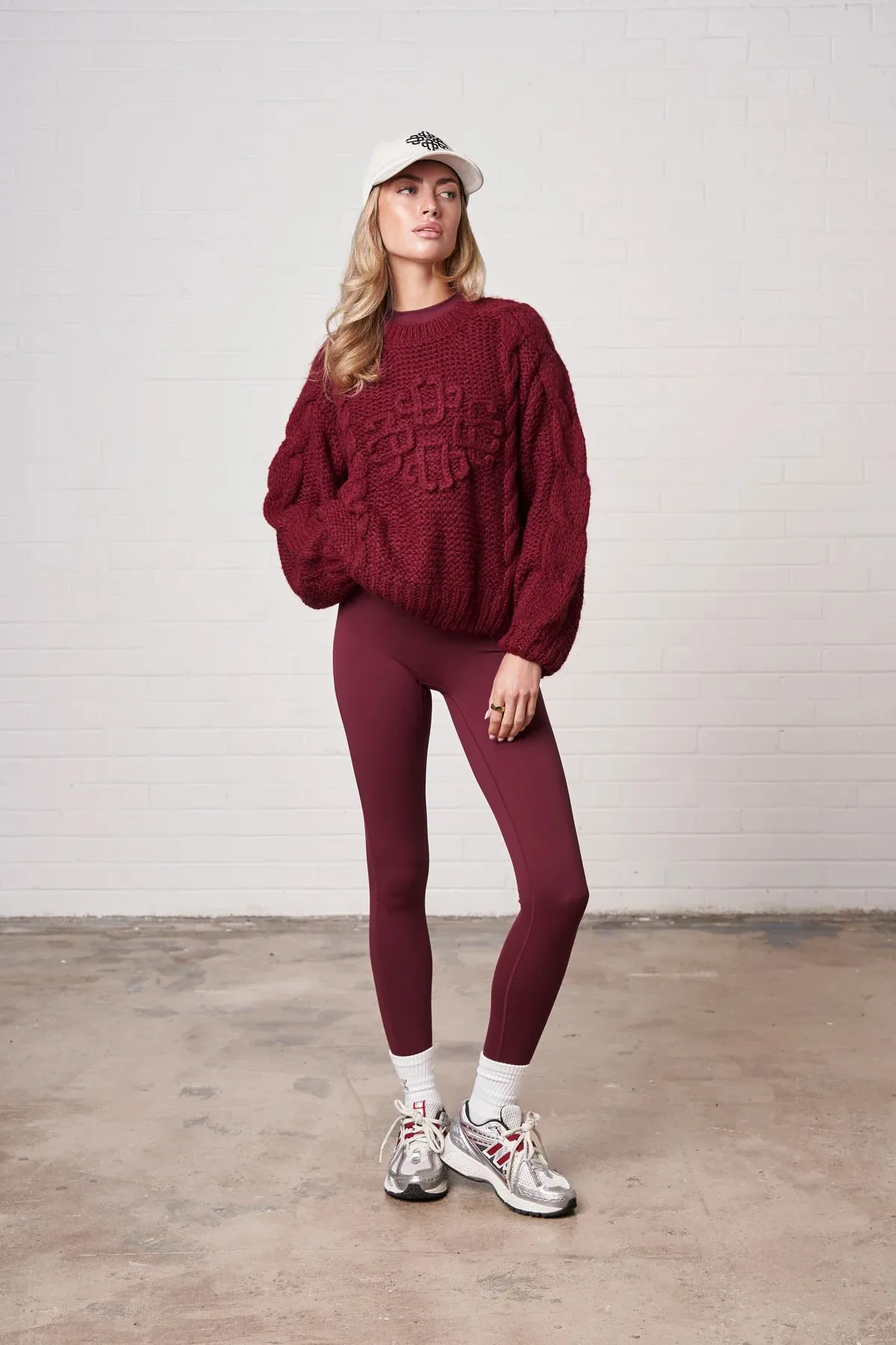EMBLEM PLAITED OVERSIZED KNIT JUMPER - BURGUNDY