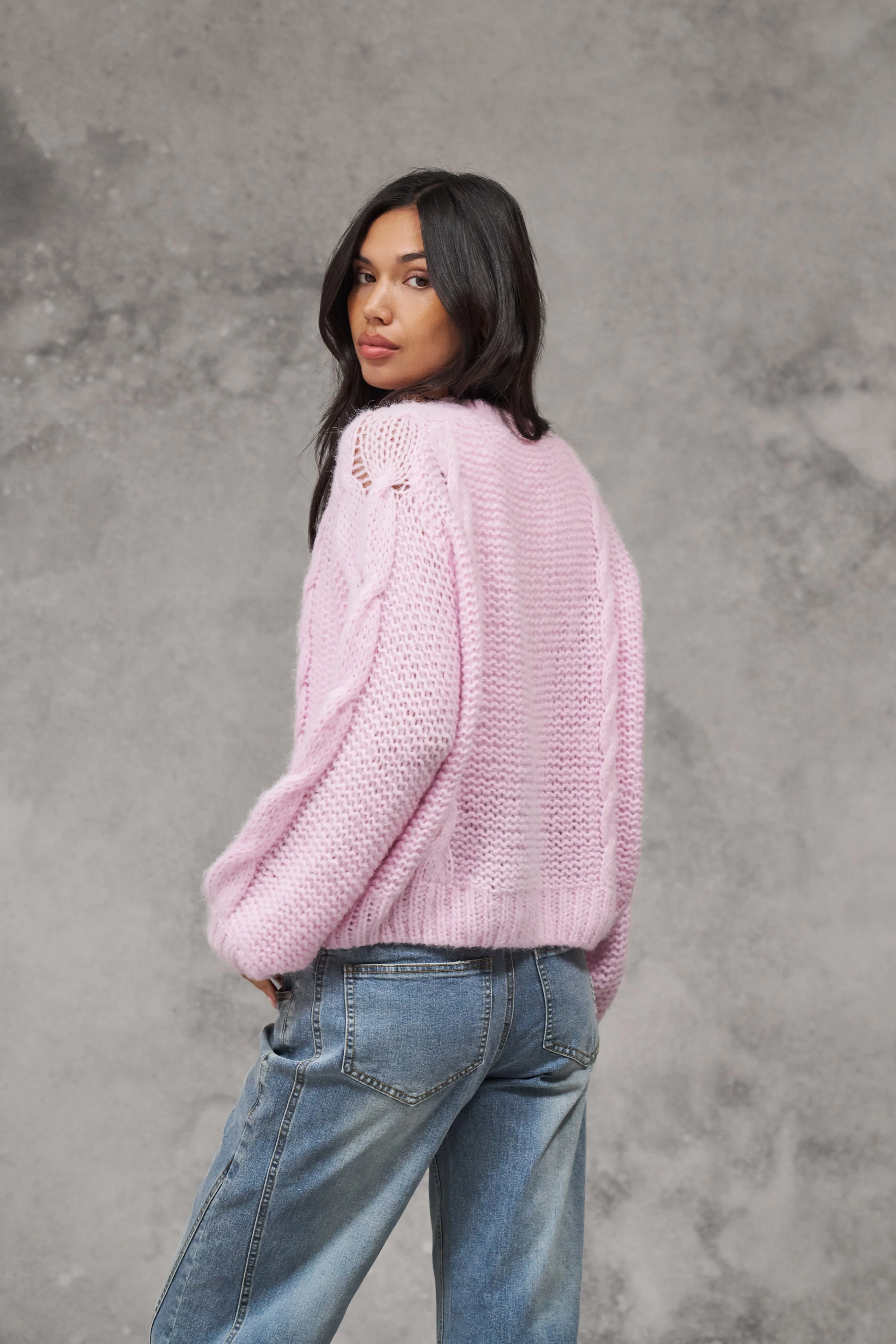 EMBLEM PLAITED OVERSIZED KNIT JUMPER - PINK