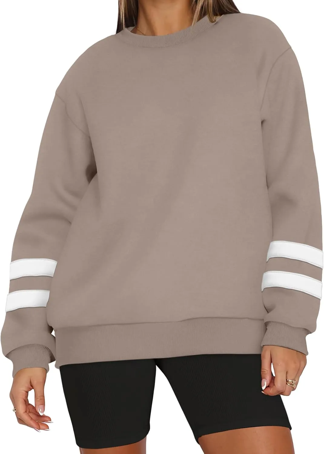 WIHOLL Womens Oversized Sweatshirts Long Sleeve Tops Fall Winter Clothes Crewneck Cozy Outfits Pullover 2024 Fashion