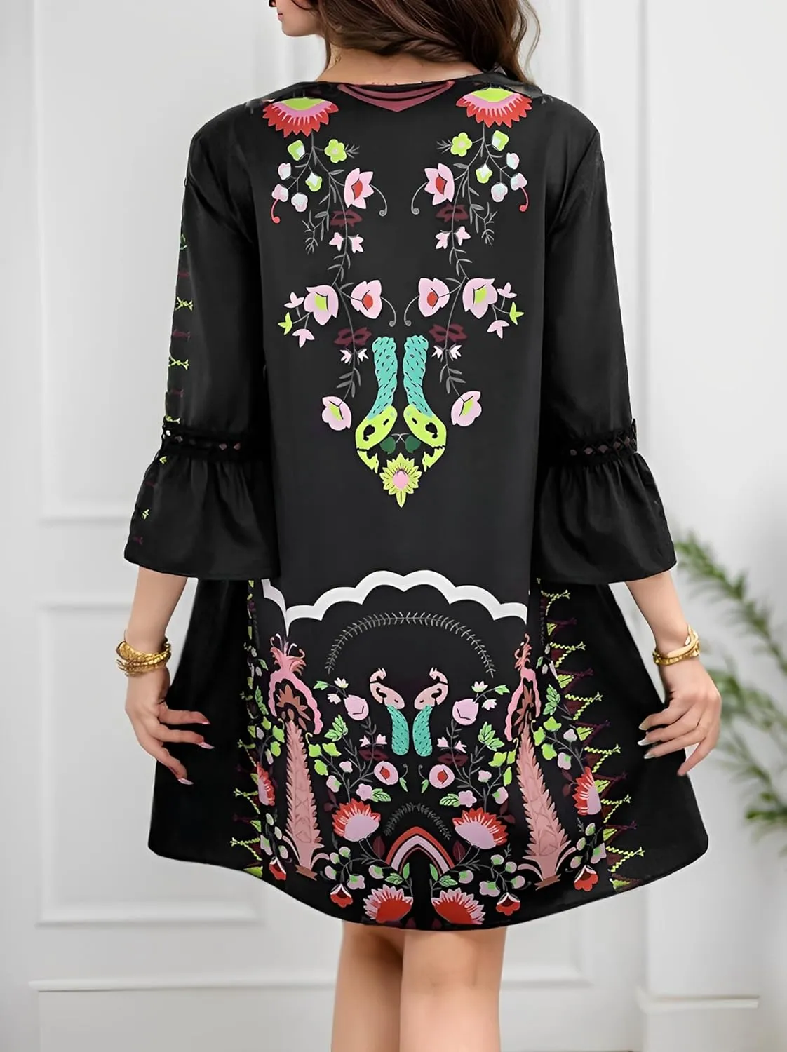 Women's Casual Lace Patchwork V Neck Boho Floral Dress Bell 3/4 Sleeve Loose Tunic Aline Summer Plus Size Midi Dresses