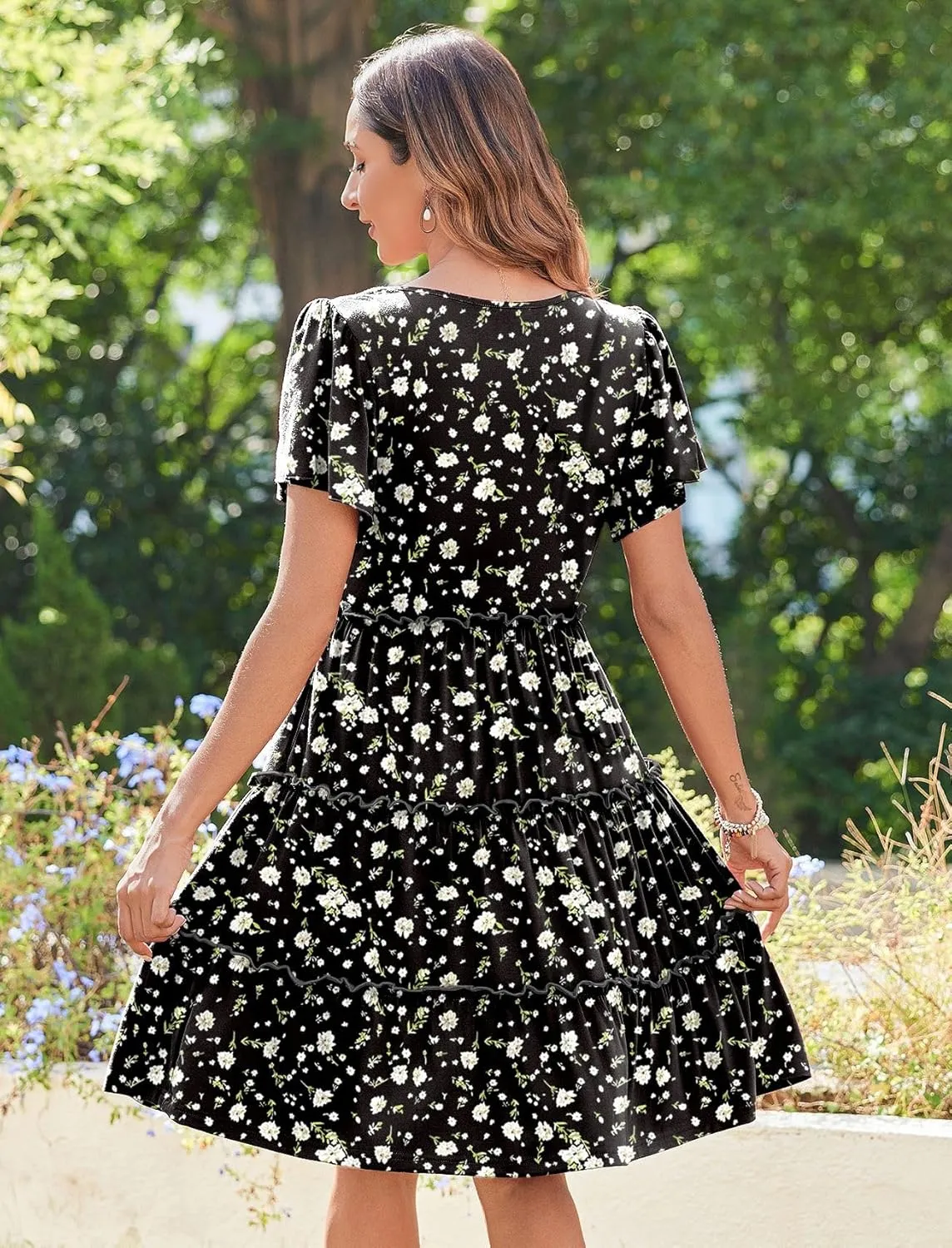Zeagoo Summer Tiered Mini Dress with Pockets Ruffle Sleeve V-Neck Casual Dress A Line Boho Flowy Sundress 2025 Vacation